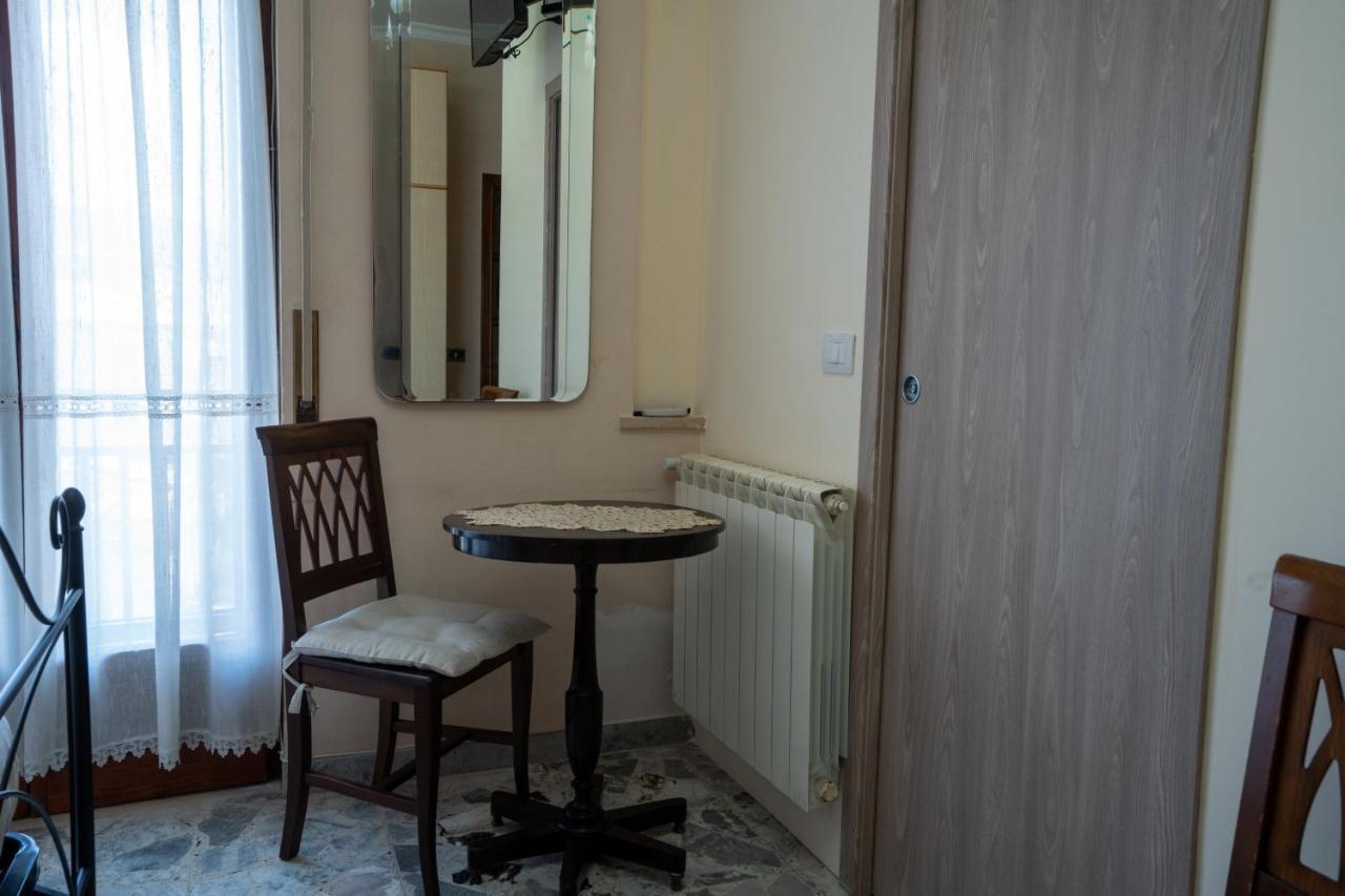 Maison Manni' B&B Soverato Marina Esterno foto